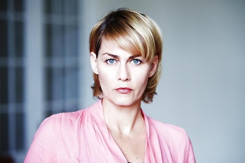 10P German actress Gesine Cukrowski