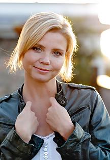 5P German actress Annette Frier