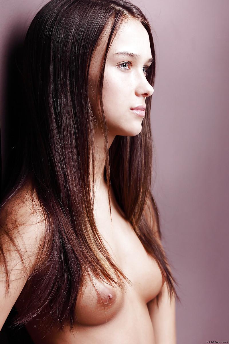 19P Erotic photos 4