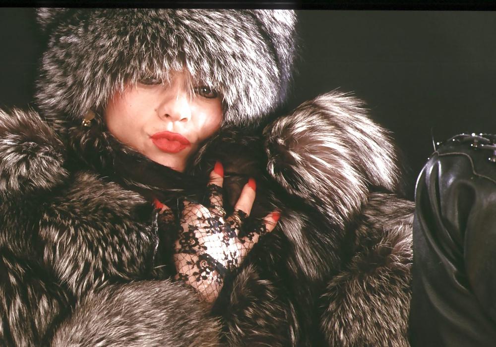 19P Vanessa Boots Heels Smoke Furs Toy's