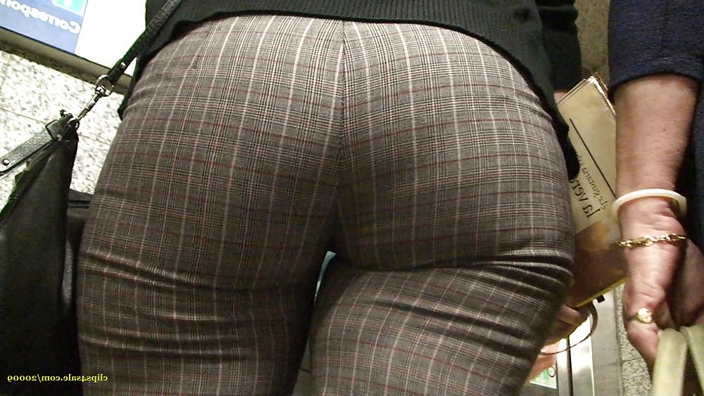 24P Delicious big booty 