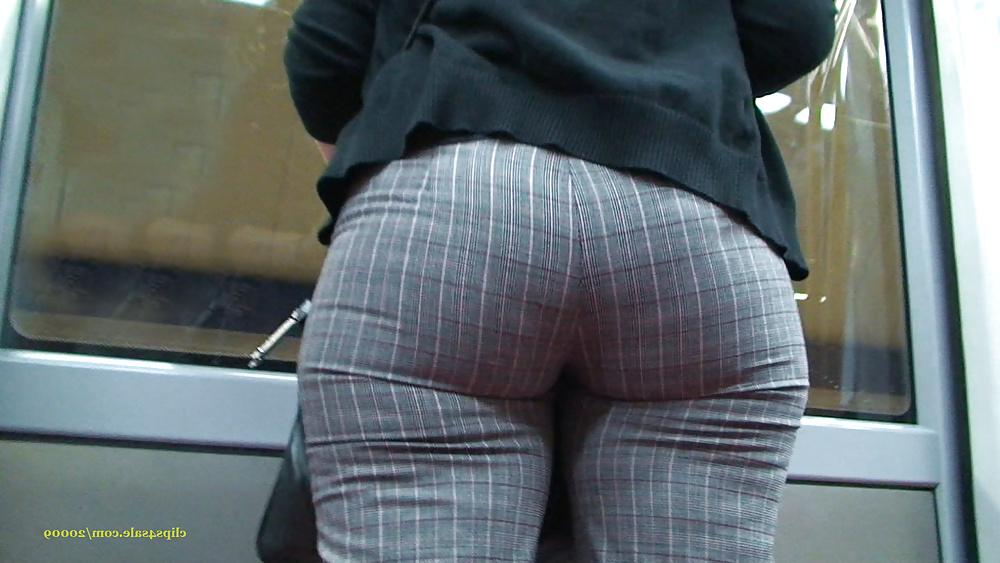 24P Delicious big booty 