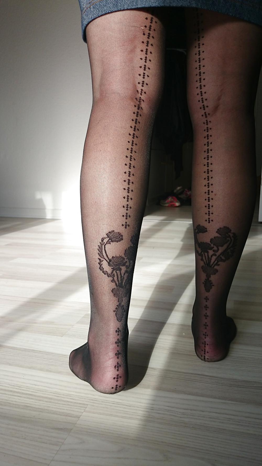 25P Stockings upskirt