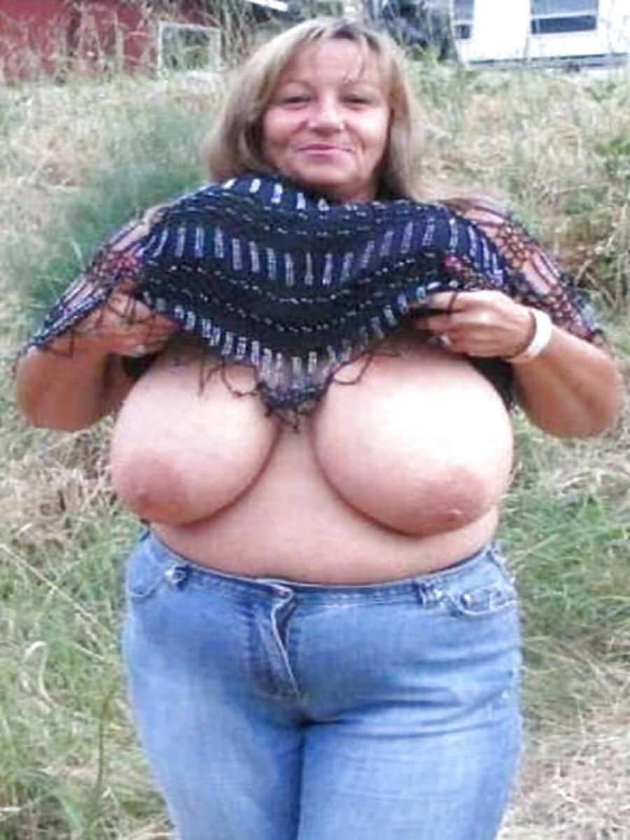20P Extreme big boobs.