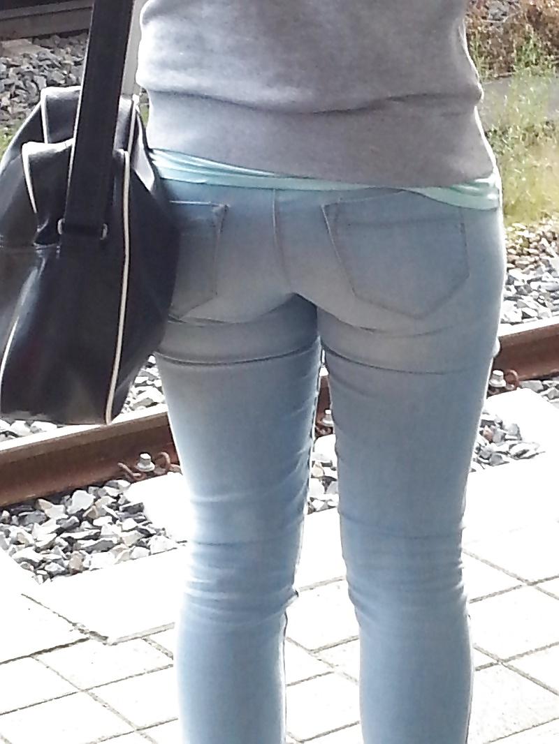 13P Tight German Asses