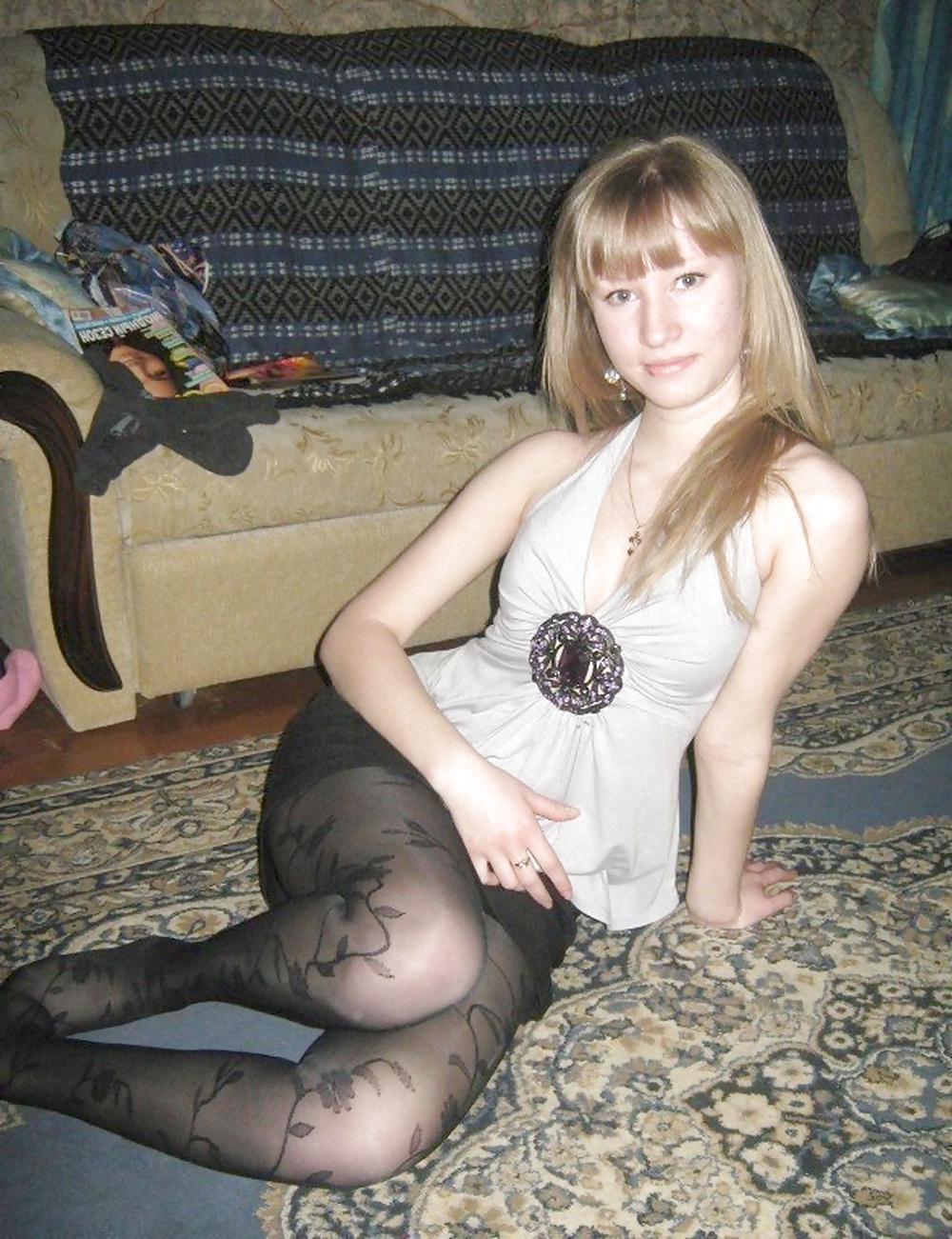 25P Stockings ,tights and high heels 12