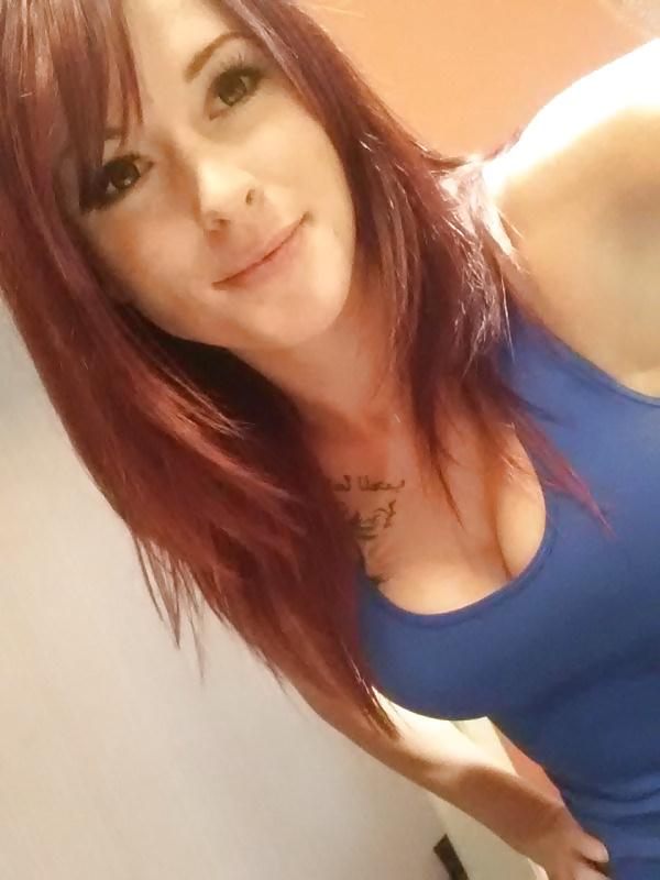 25P Non nude babes