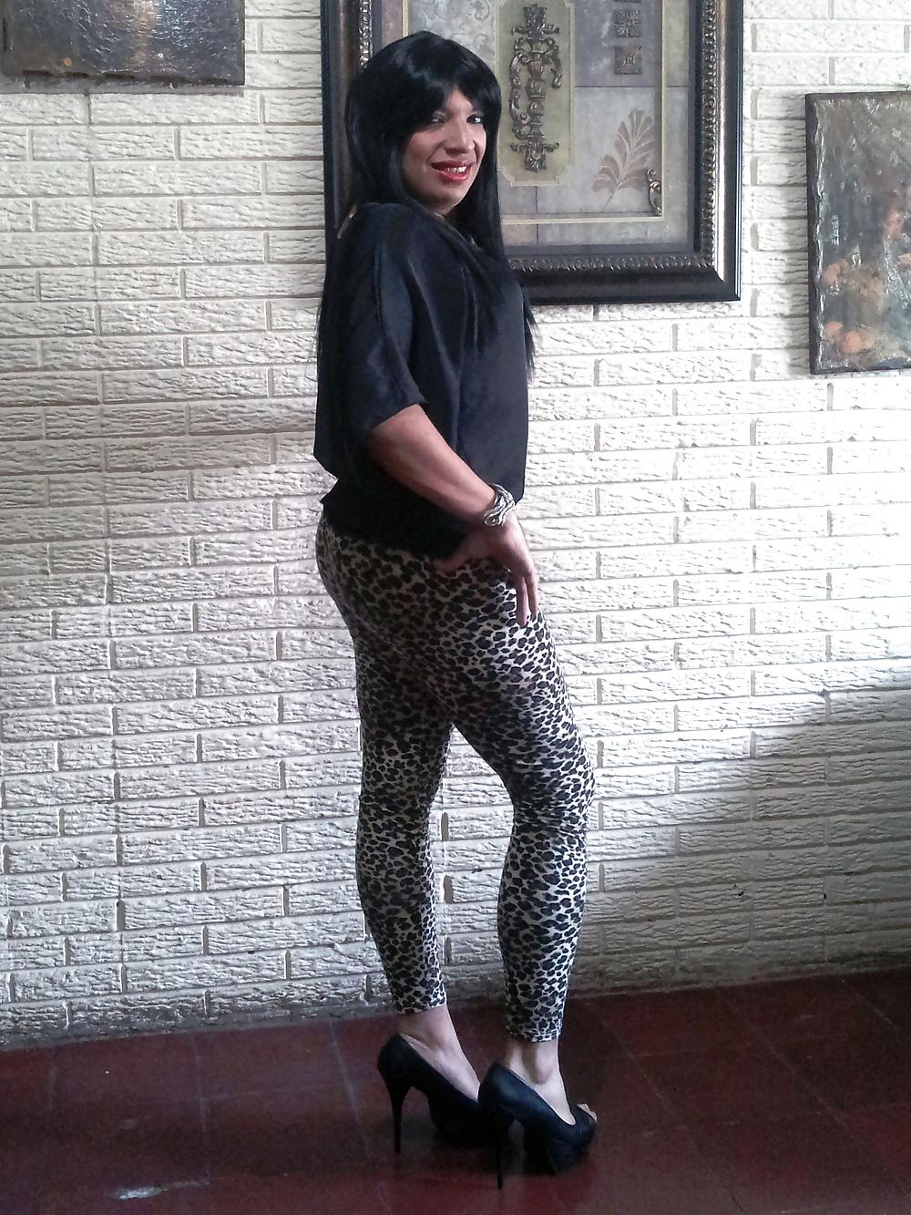 16P Lovely Crossdresser
