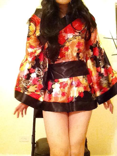 8P Crossdressing!