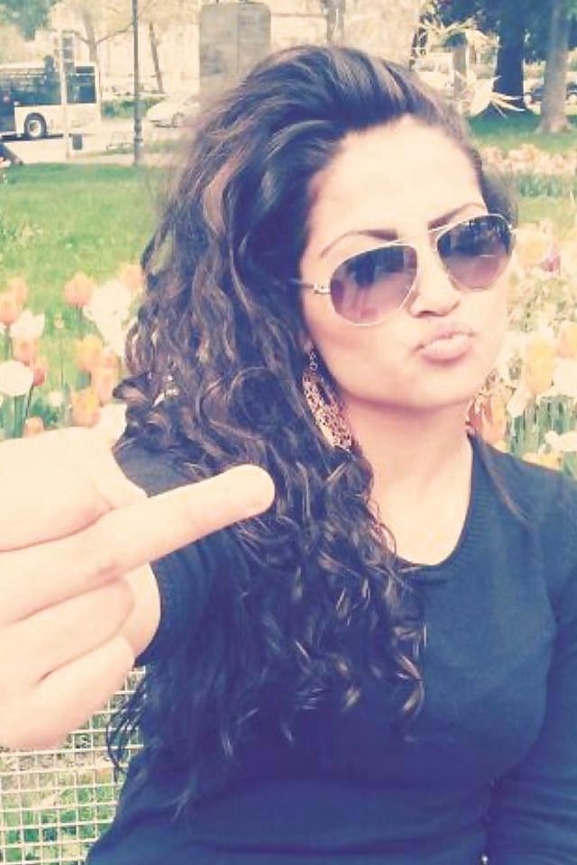 12P Turkish beauties in sunglasses! On which face would you cum?
