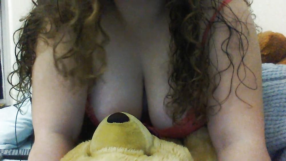 16P BIG TITS AND ROUND ASS WITH WET PUSSY THROWN IN (26)