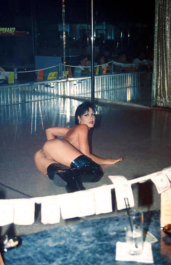 25P Jeanna Fine on stage