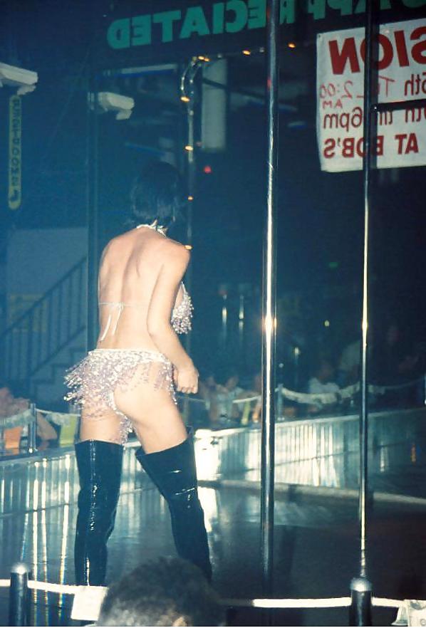 25P Jeanna Fine on stage