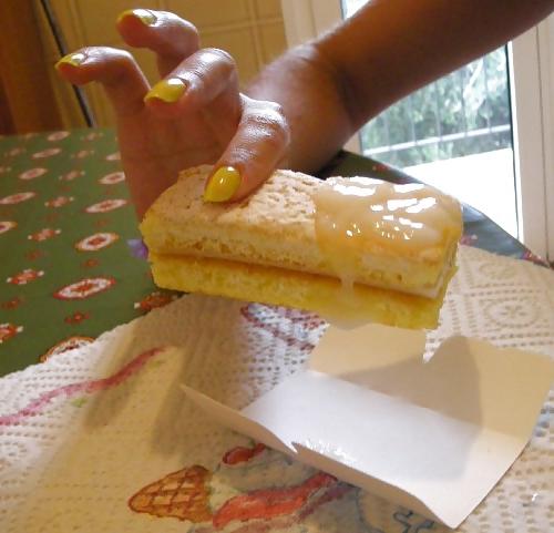 25P Cum on food