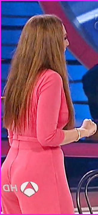 25P Monica Naranjo culo grande big ass