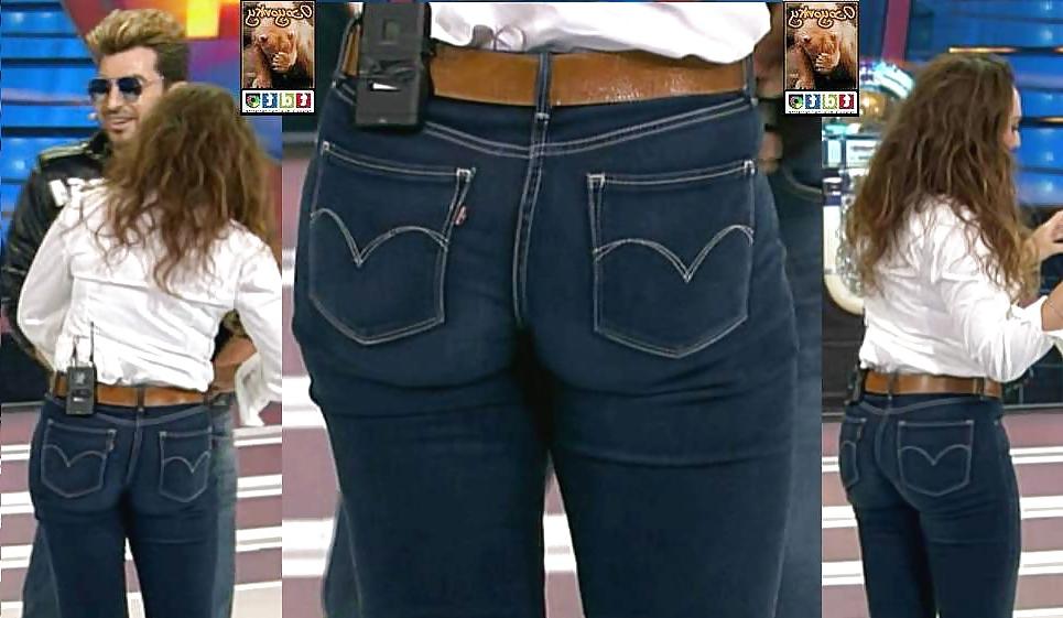 25P Monica Naranjo culo grande big ass