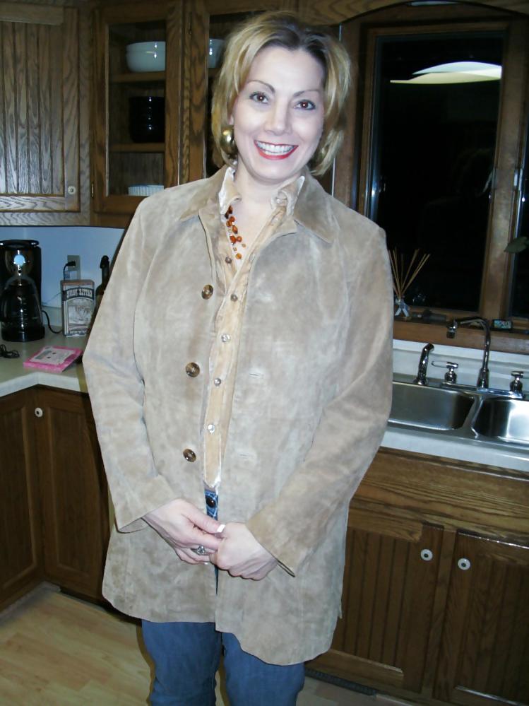 25P Mature hot mom