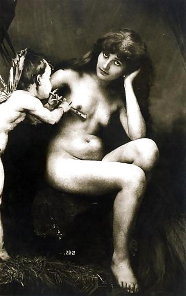 25P 1850 Retro Erotic Photo