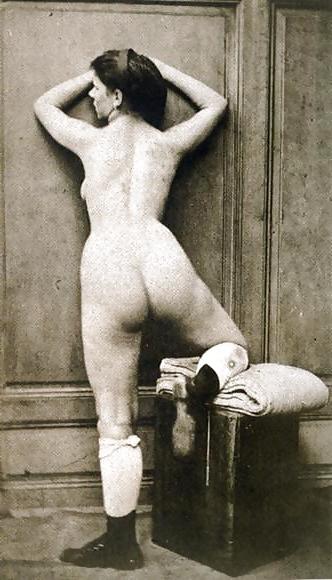 25P 1850 Retro Erotic Photo