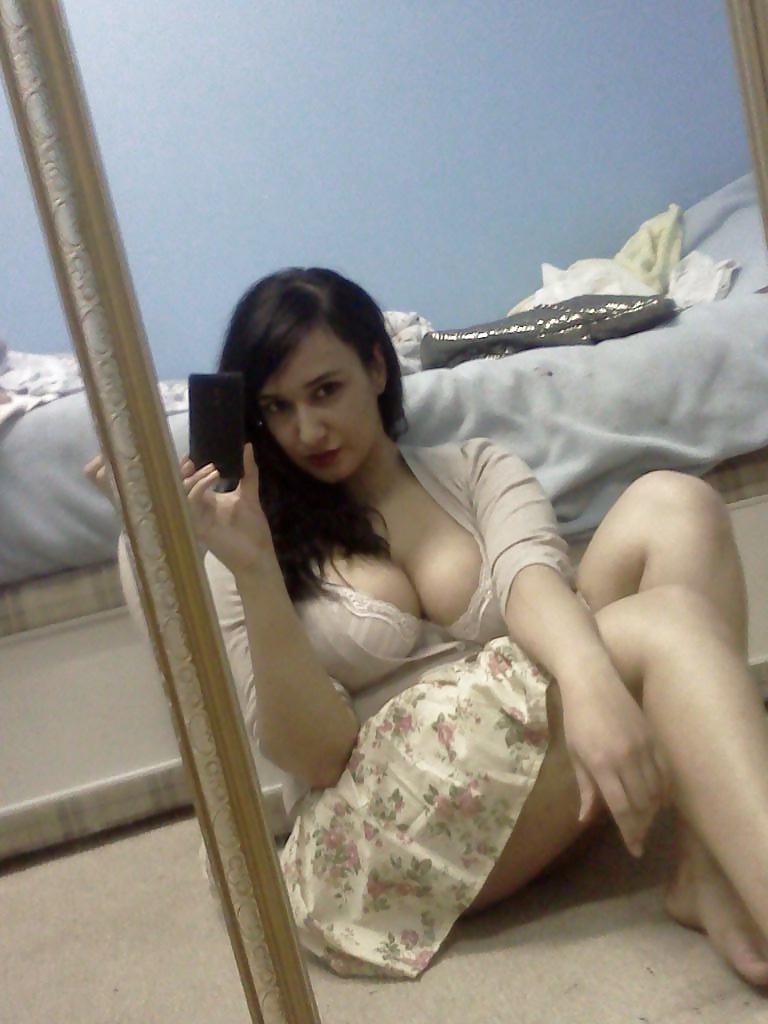 12P Big Boobs Amateur 5