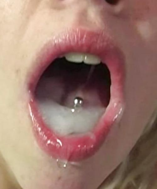 25P I love cleaning up cum