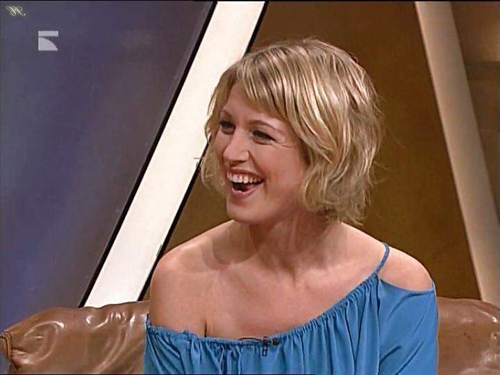 17P Sexy german actress Julia Stinshoff - milf, blonde