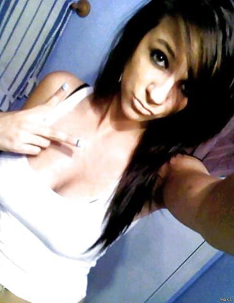 20P Sexy Emo-Girl 1