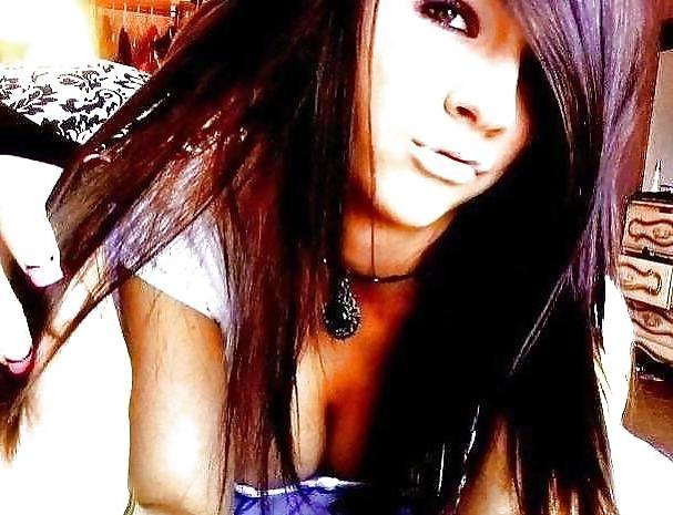 20P Sexy Emo-Girl 1