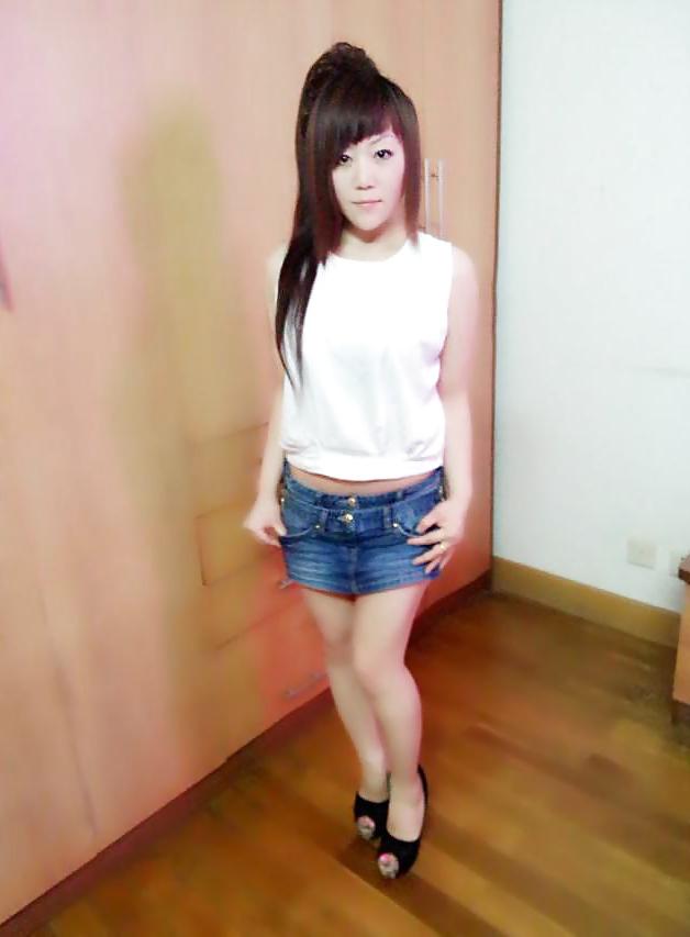 20P Big ass Chinese girl