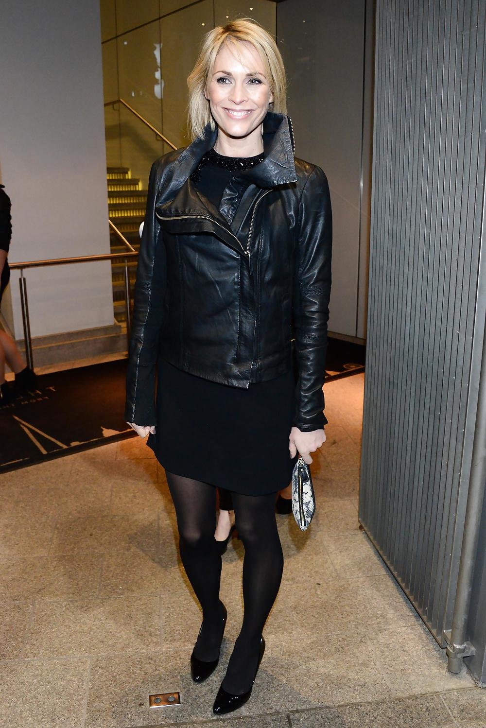 25P Celebrities In Pantyhose 14