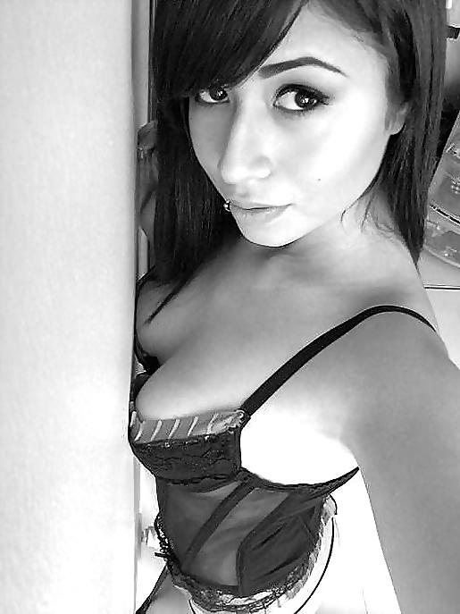 25P Black and White Erotic 012