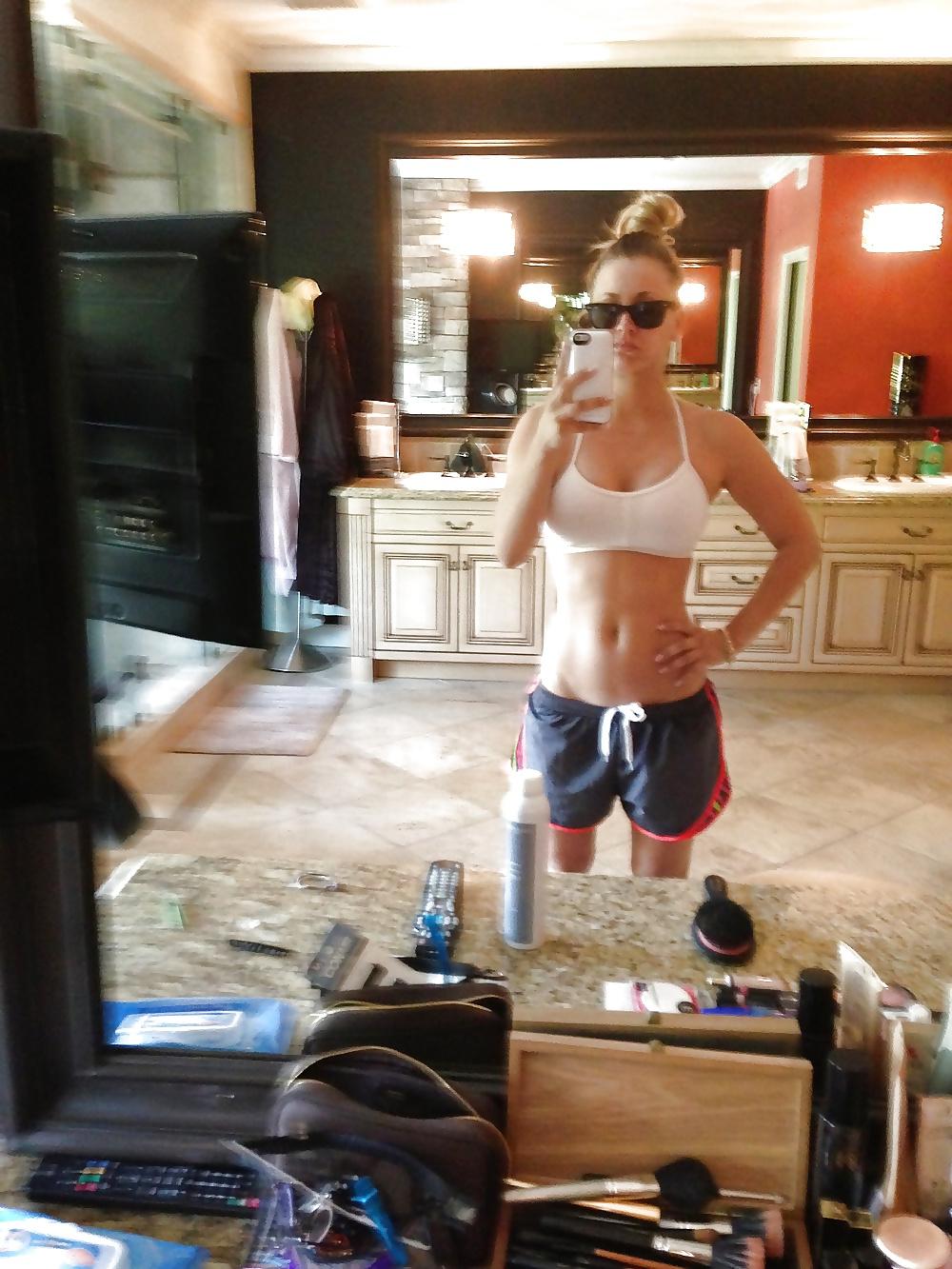 25P Kaley cuoco leaked pics!!!
