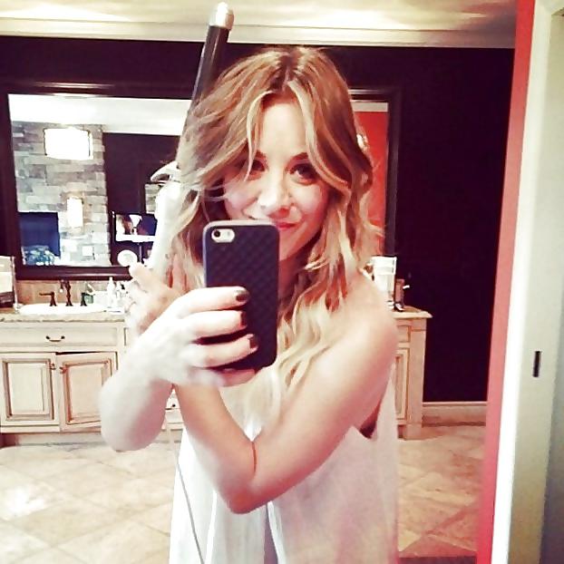 25P Kaley cuoco leaked pics!!!