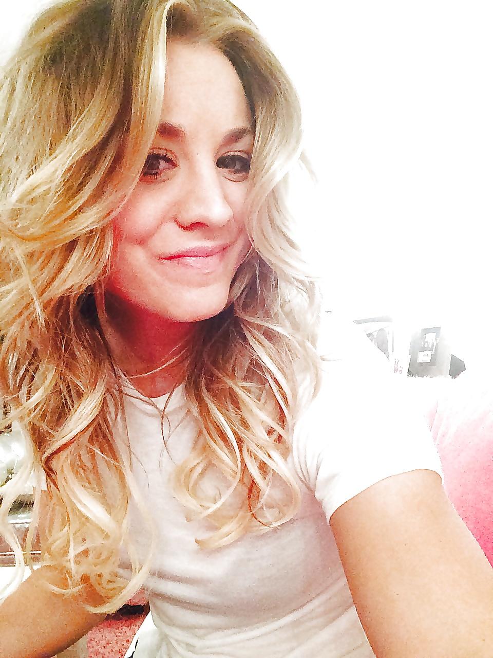 25P Kaley cuoco leaked pics!!!