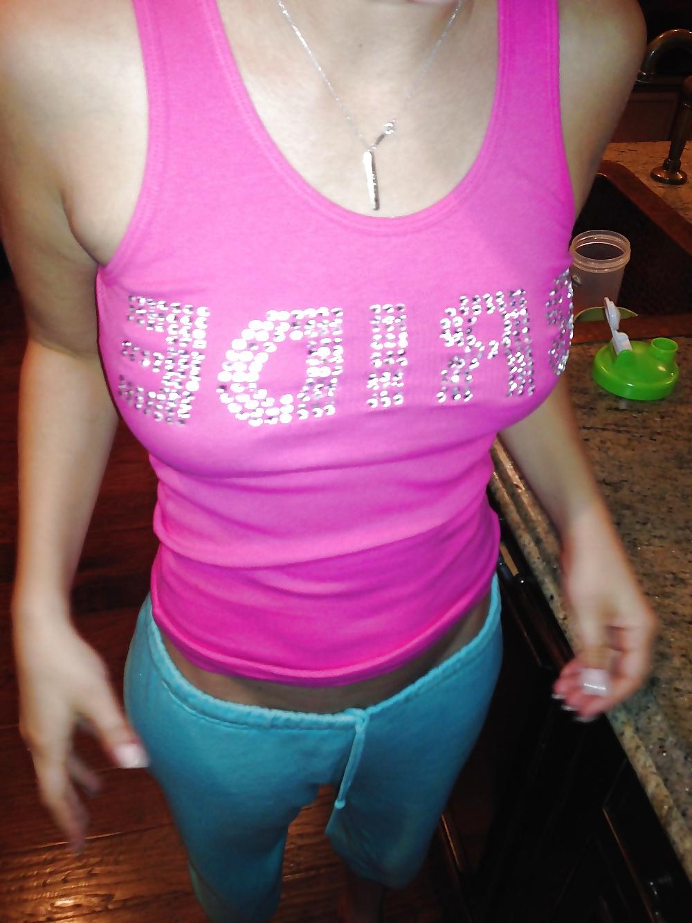 25P Kaley cuoco leaked pics!!!