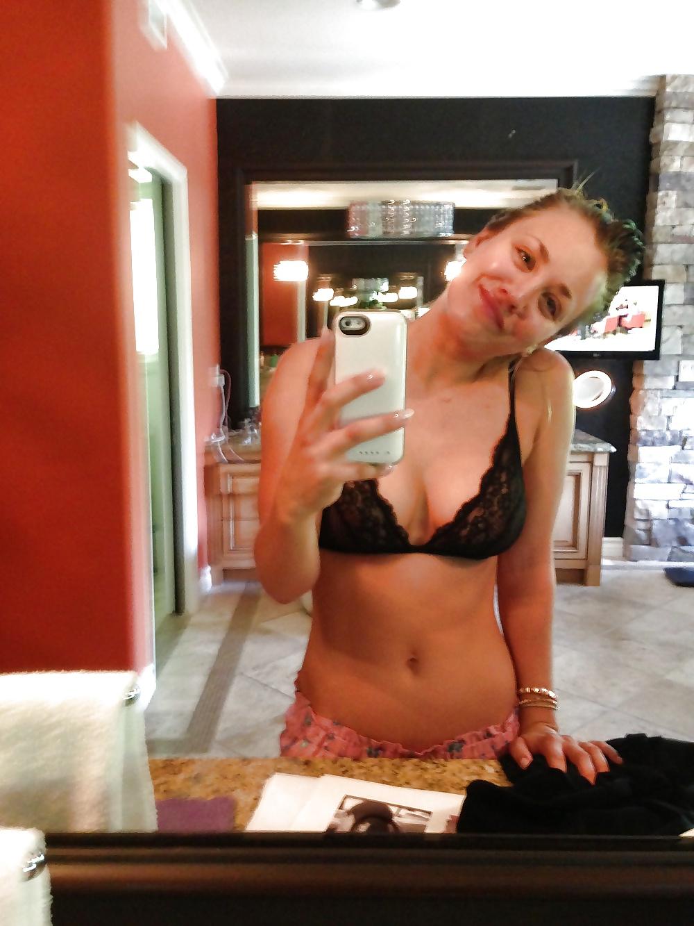 25P Kaley cuoco leaked pics!!!