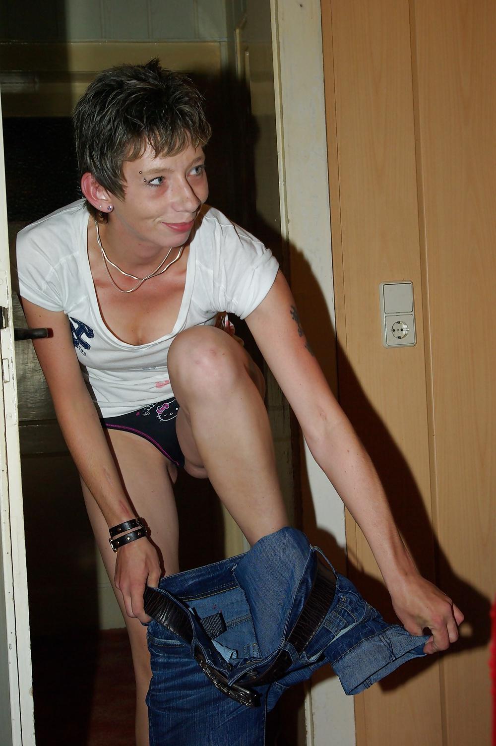 25P Wet and horny german milf  private pics