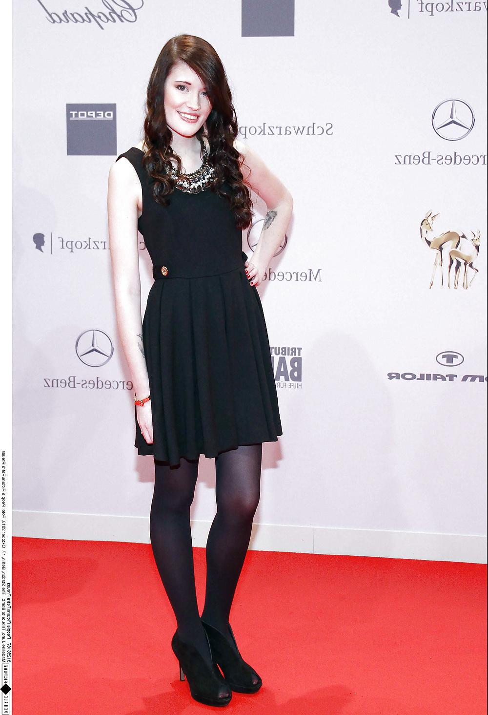 25P Celebrities In Pantyhose 2