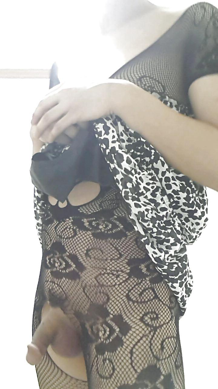 10P Crossdresser fishnet cumshot