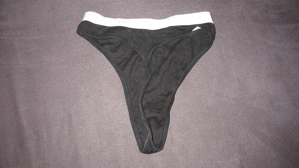 20P Sri lankan mom's underwears