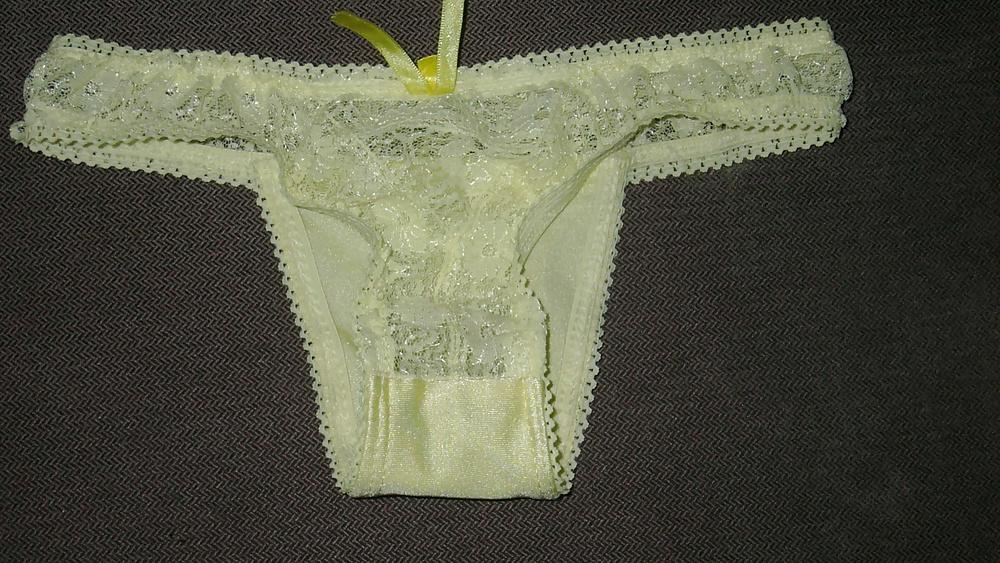 20P Sri lankan mom's underwears
