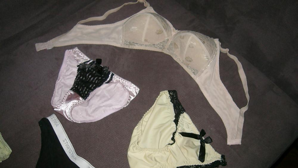20P Sri lankan mom's underwears