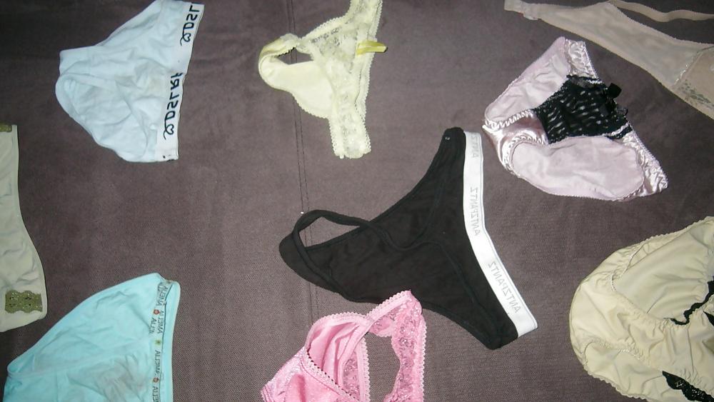20P Sri lankan mom's underwears