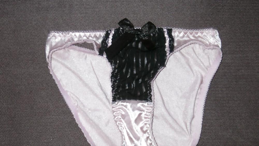 20P Sri lankan mom's underwears