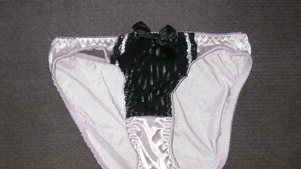 20P Sri lankan mom's underwears