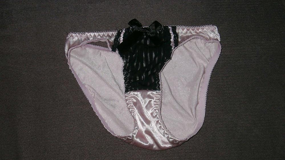 20P Sri lankan mom's underwears