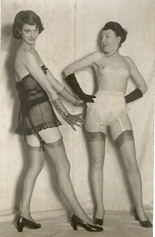 21P Vintage Ladies in Stockings