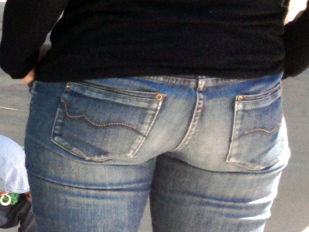 18P Candid Ass Street - 2 