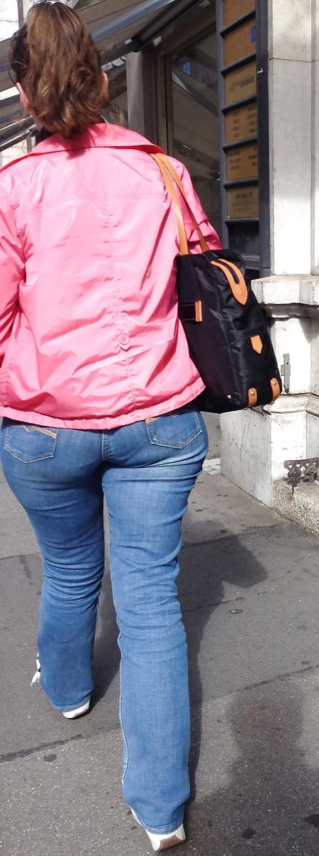 18P Candid Ass Street - 2 