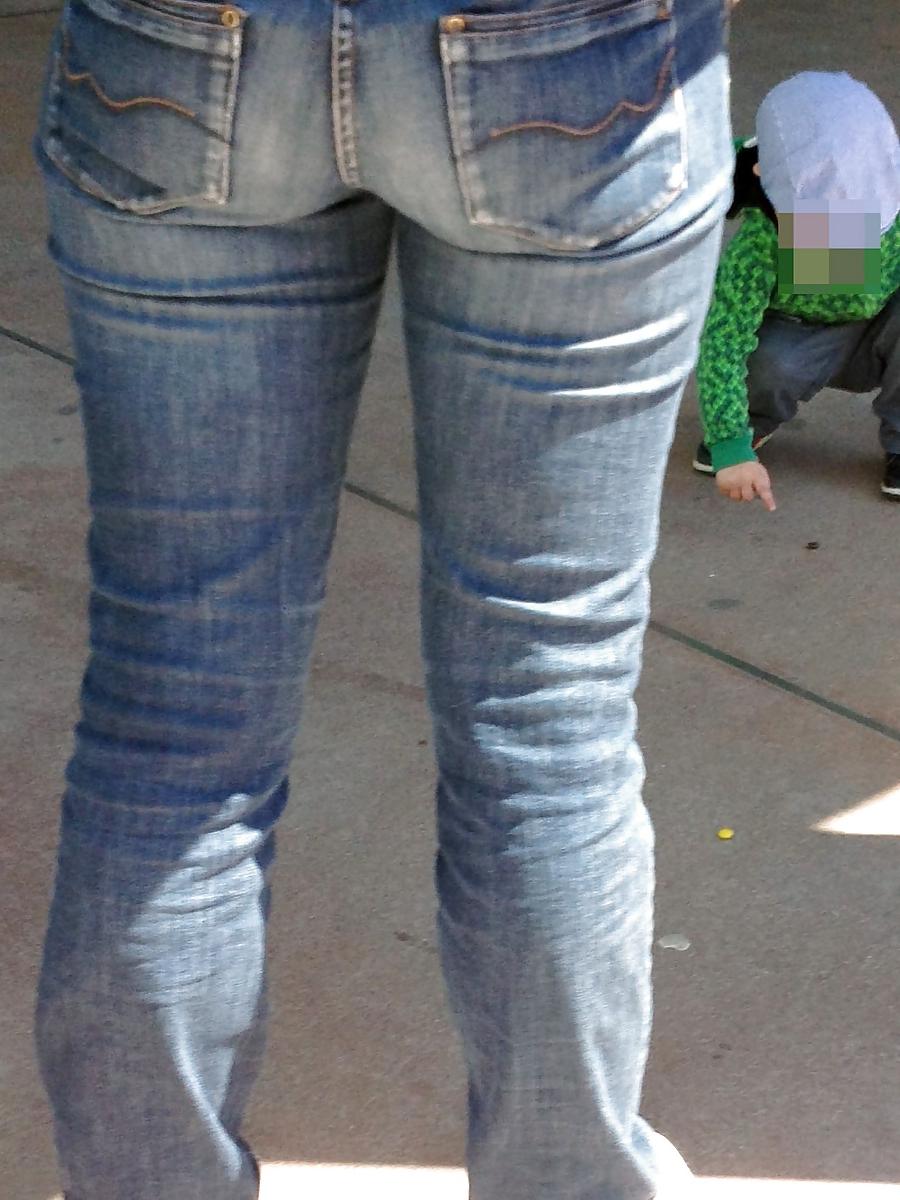 18P Candid Ass Street - 2 
